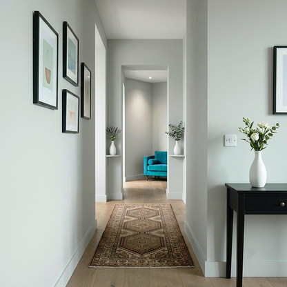 alaskan-husky-painted-hallway